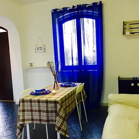 Costabella Holiday Homes בית נופש