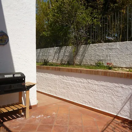 בית נופש Costabella Holiday Homes *